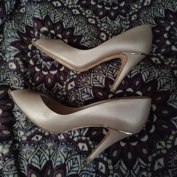 🩶 Authentic Chanel peep toe pumps🩶